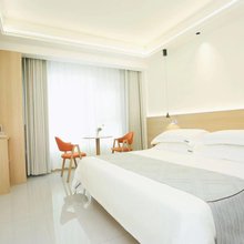 沐阳庭民宿(恩施火车站店)