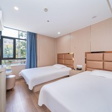 吉泰酒店(上海共青森林公园长海医院店)