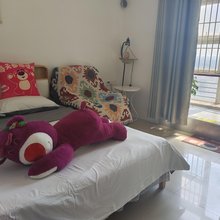 格林小屋·影院民宿