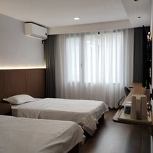 栖悦宾馆(吾悦广场店)