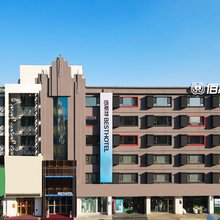 佰斯特酒店(天津街财富广场店)
