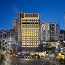 楠霖酒店(开阳云开广场店)