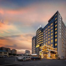 南宁润华四季大酒店(青秀万达东葛路地铁站店)