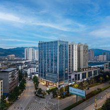 广州久龙酒店(湄潭福源大厦店)