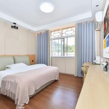 六盘水铂逸度假酒店
