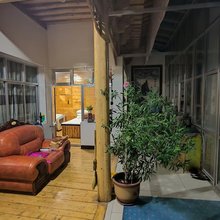 夏河游客乐民宿