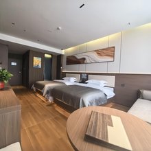 希尔曼酒店(噶尔县狮泉河镇建设大街店)