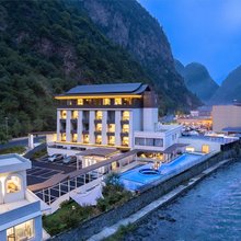 翡丽私汤别院(毕棚沟景区理小路店)