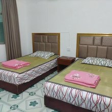 鑫缘招待所(西安吉祥村地铁站店)