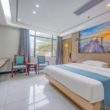 高州市南湖商务酒店(潘州广场潘州公园店)