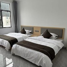 十八连山镇东宏快捷酒店