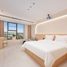 岚·嘉境酒店(淄博陶瓷琉璃馆富力万达广场店)