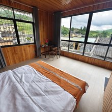 潭影逸居民宿(龙潭古镇店)