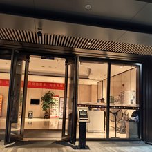 深圳胜头龙狮全男生公寓(深圳北站店)