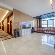 咸阳艾叻琪假日酒店(咸阳西站店)