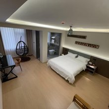 禄劝希云酒店