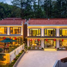 朴然悠居·Leisurely·轻奢休闲度假私墅(九华山天台索道店)