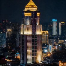 武汉江汉路步行街江滩丽芮酒店