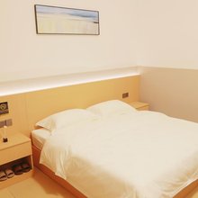 靖西华昇宾馆(龙潭湿地公园店)