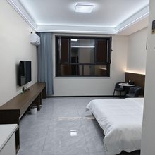 半山云逸民宿