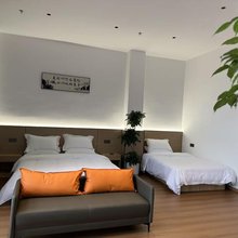 泊漫尼酒店