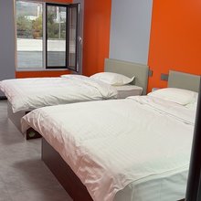鸿韵阁民宿(铁刹山站店)