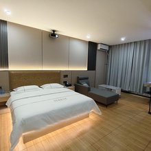 泊悦轻奢云宿(江北佳兆业中心店)