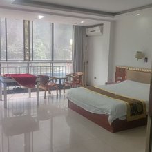鸿鑫大酒店