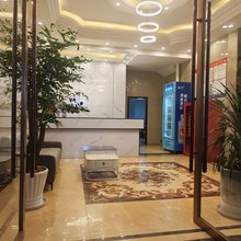 鼎鑫源酒店(大理广丰路店)