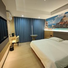 春悦汇景酒店(东湖公园店)