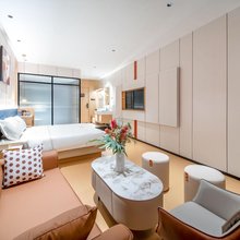 LBED精选酒店(金鸡湖西娄葑地铁站店)