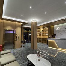 此生必驾酒店