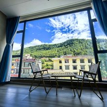 云栖野望民宿(四姑娘山景区店)