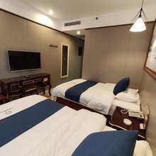 瑶逸汤泉假日酒店