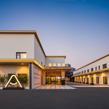 北京朝阳十里河地铁站亚朵酒店