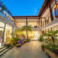 腾冲阅雨庭院(和顺古镇店)