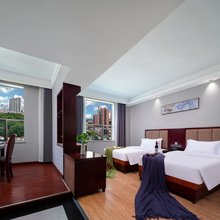 嘉图酒店(娄底市第一人民医院涟钢技工学校店)
