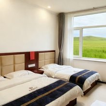 乌兰布统聚福来山庄