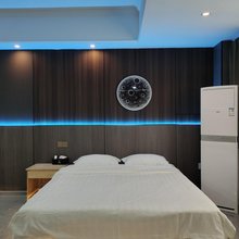 7号电竞酒店(商水亿家福购物广场店)