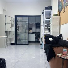 她方纯女生青年民宿