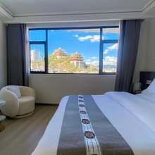 无梵善见轻奢民宿(独克宗古城店)