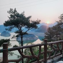湖岸边·Lake View|观景美宿(桃花湖店)