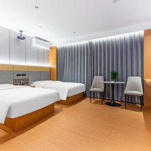 季遇酒店(徐水火车站双隆商厦店)