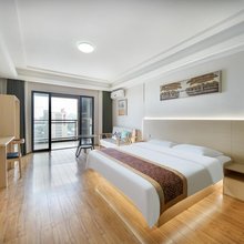 阅己公寓(桂林高新万达广场店)