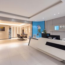爱电竞酒店(开封鼓楼广场店)