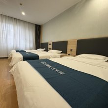 如家UP华驿精选酒店(北京平谷步行街区政府店)