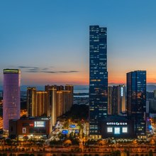 愈熙高空智能民宿(昆明高铁南站七彩云南第壹城店)