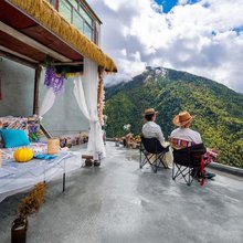四姑娘山白云下民宿(双桥沟景区双碉村店)
