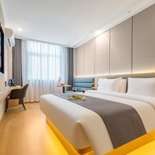 华庭优选酒店(廊坊高铁站万达广场店)