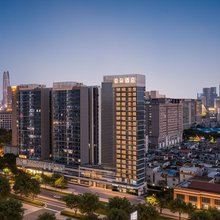 东莞南城中心广场亚朵酒店